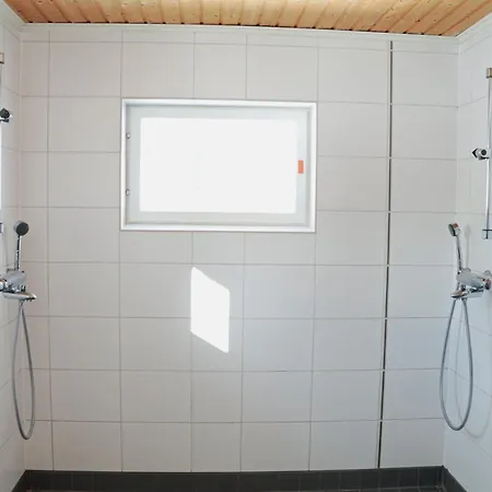 招待所 Taloyllaes, Huonemajoitus