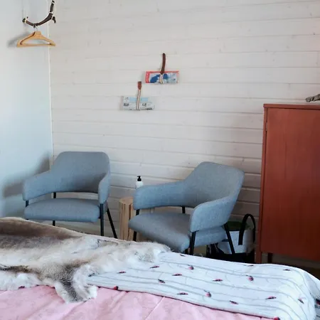 Taloyllaes, Huonemajoitus Pensionat *