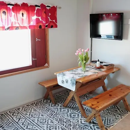 Taloyllaes, Huonemajoitus 招待所